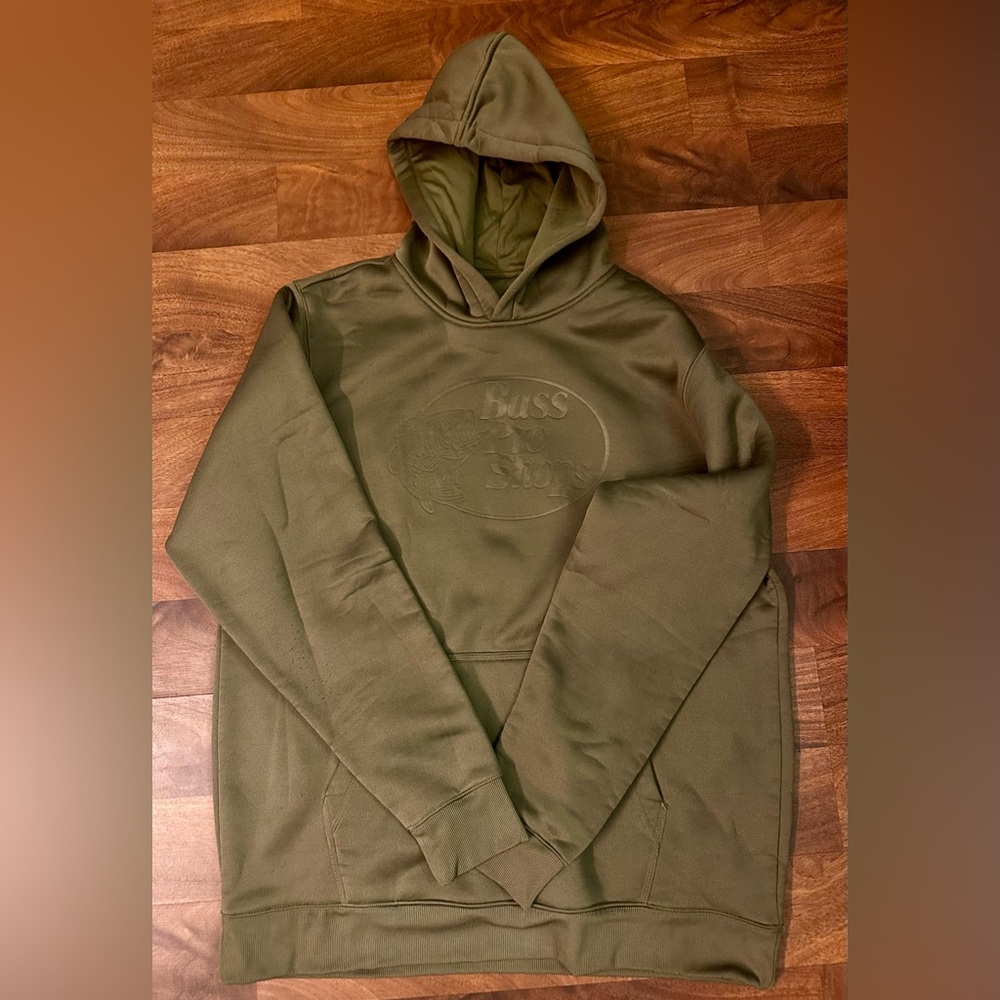 Men’s Bass Pro Hoodie Size Large